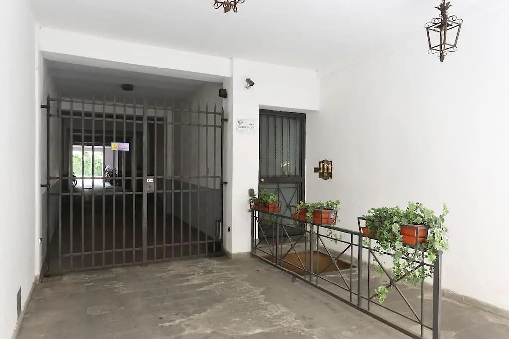 Borgognissanti Apartment 6 Florence