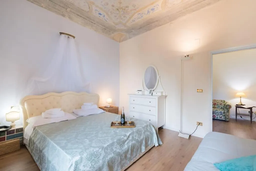Borgognissanti Apartment 6 Firenze 0*,
