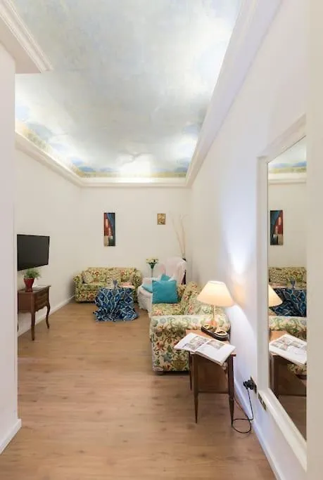 Borgognissanti Apartment 6 Firenze 0*,